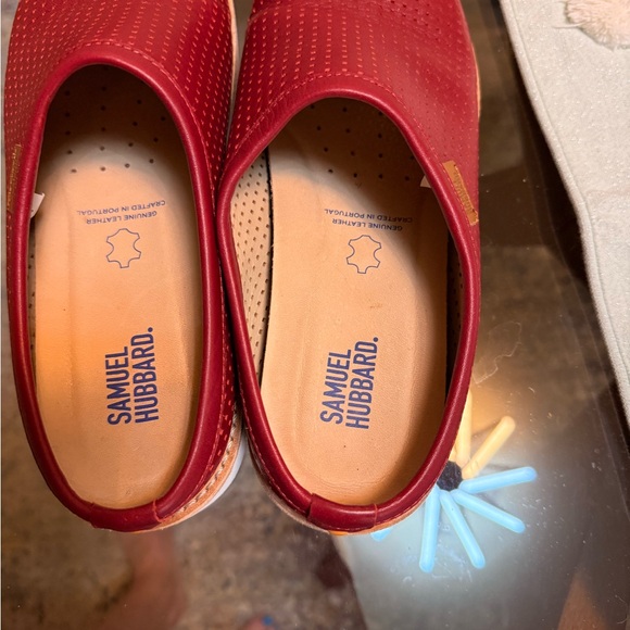 Samuel Hubbard Women’s Red Perforated Slip-On Mule - Picture 3 of 7